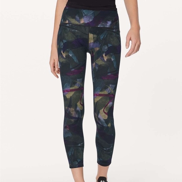 Lululemon Train Times 7/8 Pant *25” Aura Dark Chrome Multi/Midnight Navy Size 6 - Picture 9 of 13